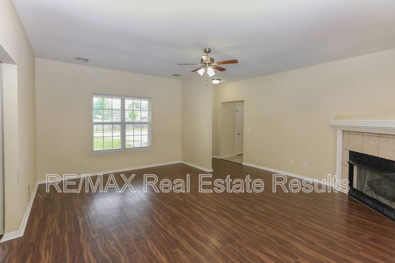 House for rent at 2505 SW 20th St, Bentonville, AR 72713