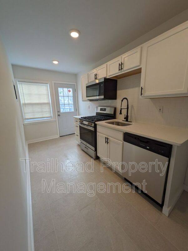 Apartment for rent at 6409 Brookside Rd #2N, Kansas City, MO 64113