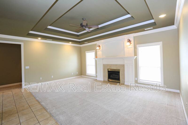 House for rent at 5602 S Bent Tree Dr, Rogers, AR 72758