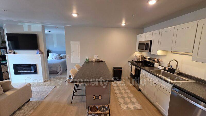 Apartment for rent at 1221 Commonwealth Ave #207, Duluth, MN 55808
