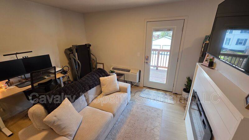 Apartment for rent at 1221 Commonwealth Ave #207, Duluth, MN 55808