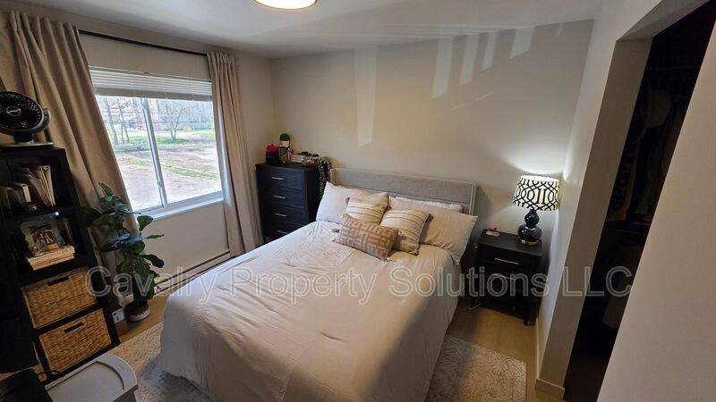 Apartment for rent at 1221 Commonwealth Ave #207, Duluth, MN 55808