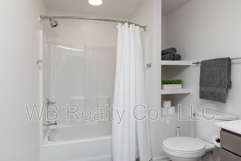 Apartment for rent at 315 5th St #306, West Des Moines, IA 50265