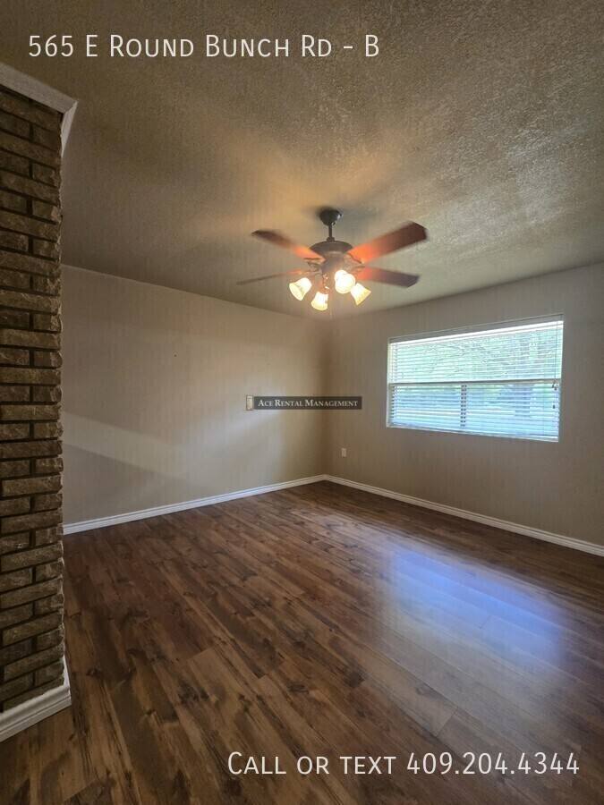 Apartment for rent at 565 E Round Bunch Rd #B, Bridge City, TX 77611