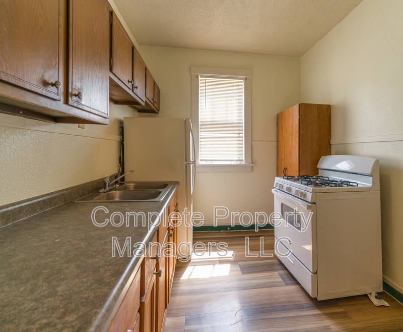 Apartment for rent at 325 E Washington St #2, Mankato, MN 56001