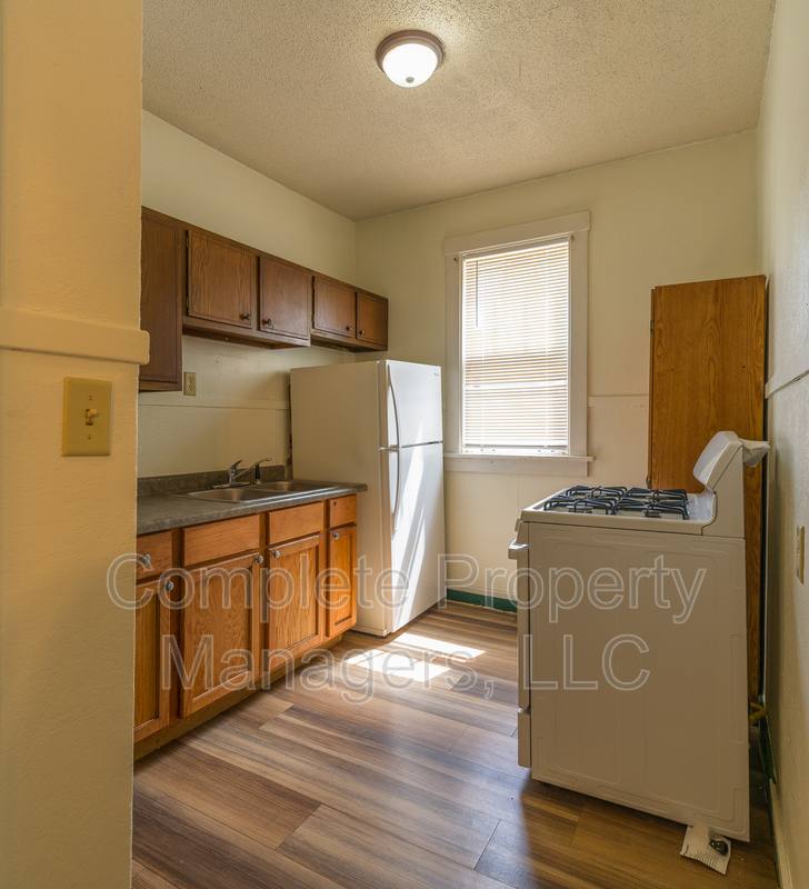 Apartment for rent at 325 E Washington St #2, Mankato, MN 56001