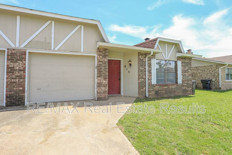 Apartment for rent at 815 S 28th St, Rogers, AR 72758