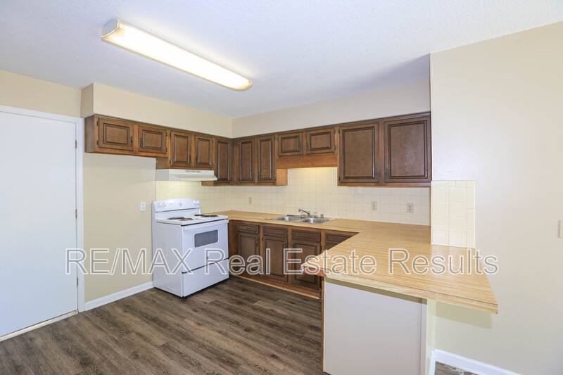 Apartment for rent at 815 S 28th St, Rogers, AR 72758