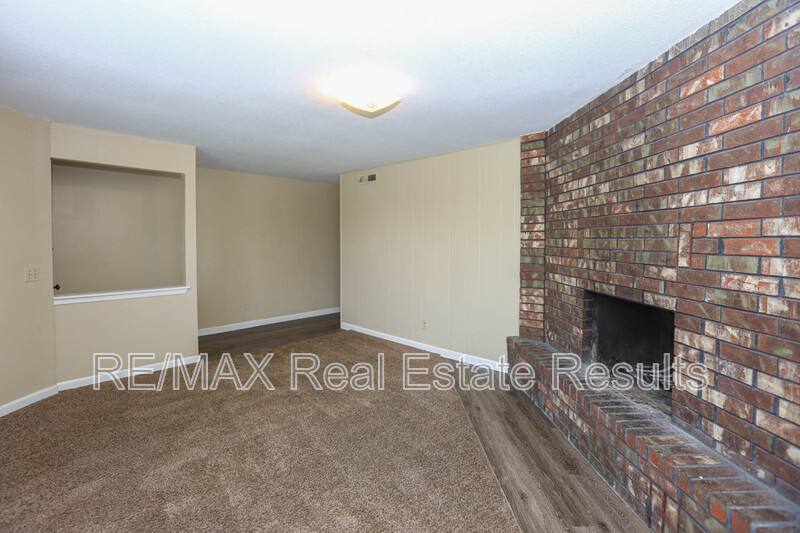 Apartment for rent at 815 S 28th St, Rogers, AR 72758