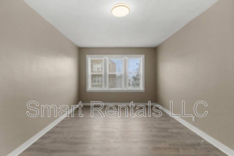 Apartment for rent at 4205 Ellenwood Ave #202, Saint Louis, MO 63116