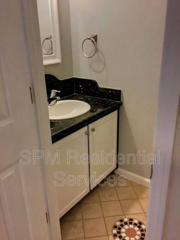 Townhouse for rent at 5116 Lampost Circle, Wilmington, NC 28403