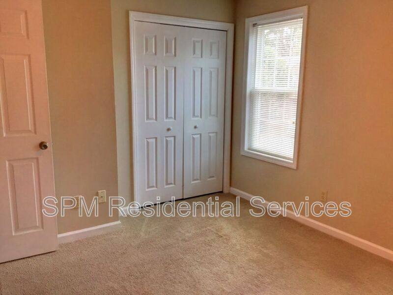 Townhouse for rent at 5116 Lampost Circle, Wilmington, NC 28403