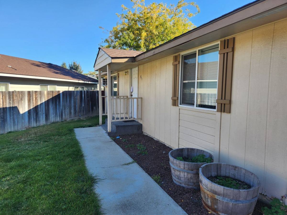 Apartment for rent at 509 511 S, Selah, WA 98942