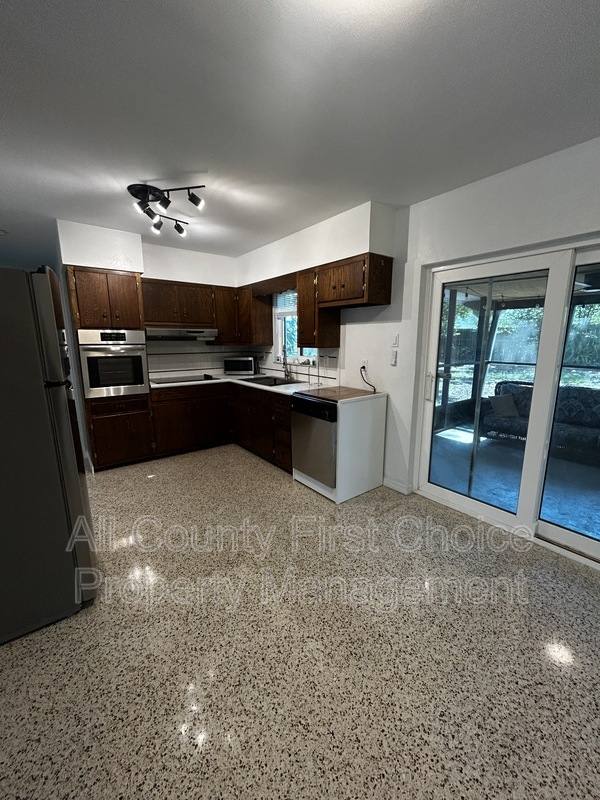 House for rent at 2819 53rd St N, Saint Petersburg, FL 33710