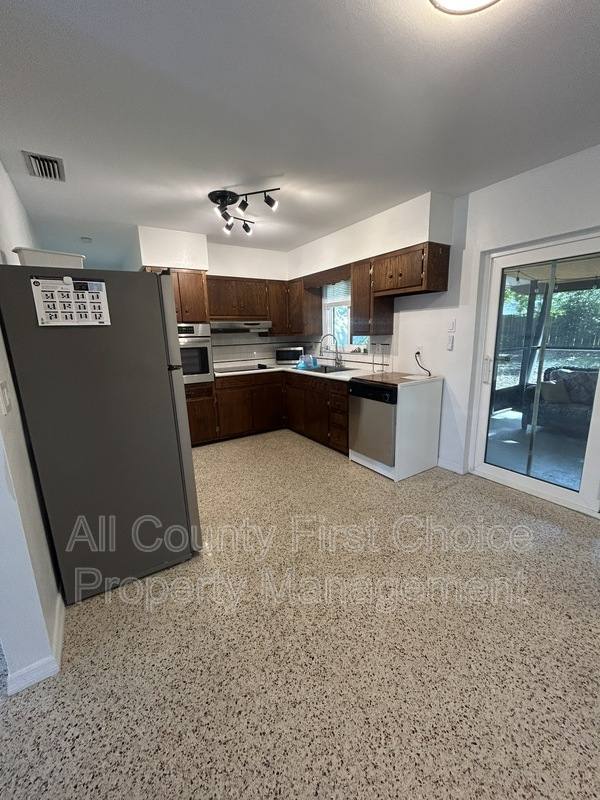 House for rent at 2819 53rd St N, Saint Petersburg, FL 33710
