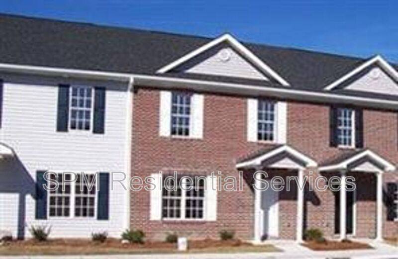 Townhouse for rent at 108 Lincoln Place Circle, Leland, NC 28451