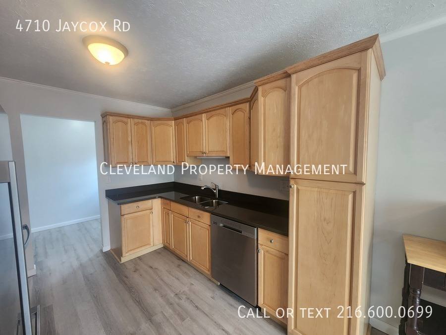 House for rent at 4710 Jaycox Rd, Avon, OH 44011