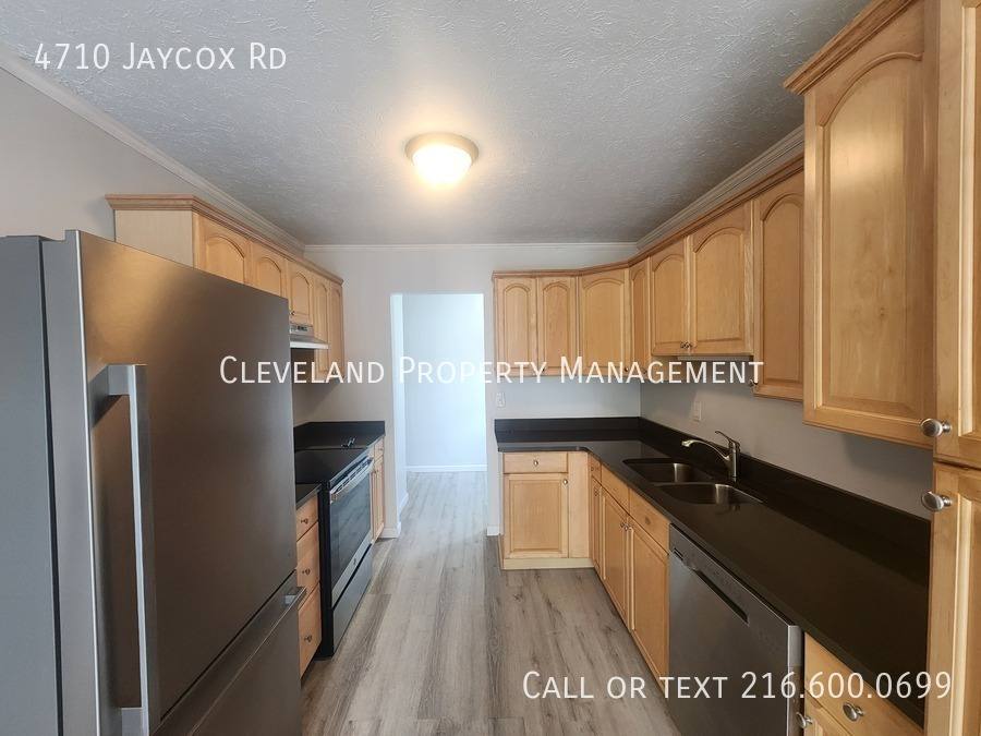 House for rent at 4710 Jaycox Rd, Avon, OH 44011