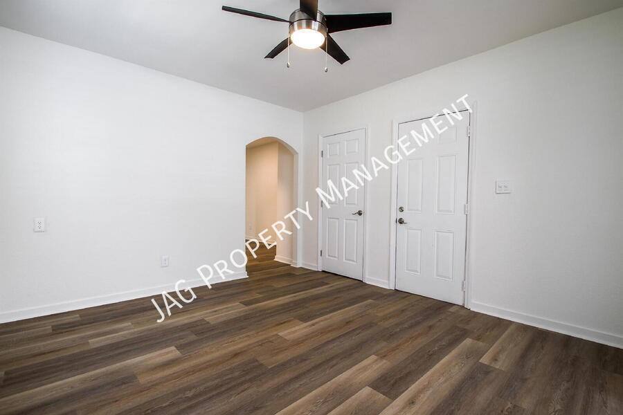 Apartment for rent at 2892 College St 2892-2, Jacksonville, FL 32205