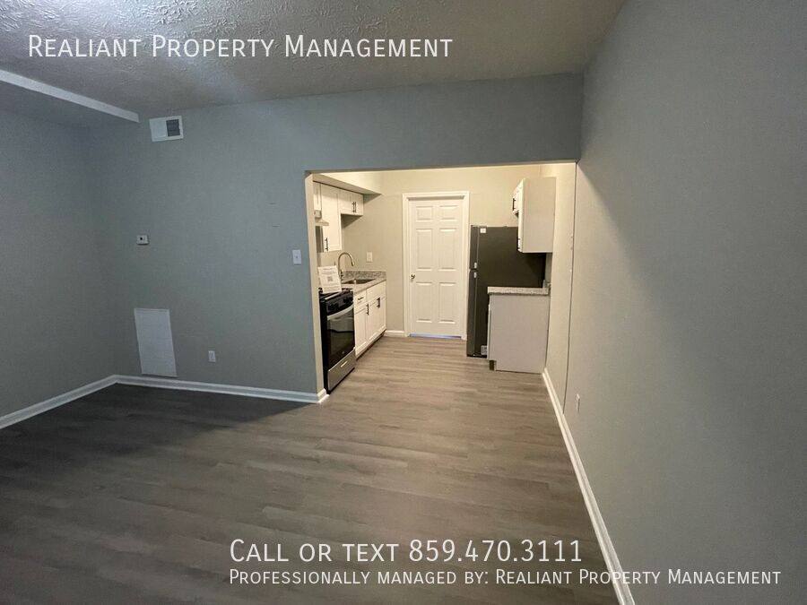 Apartment for rent at 208 Lakeshore Dr #19, Lexington, KY 40502