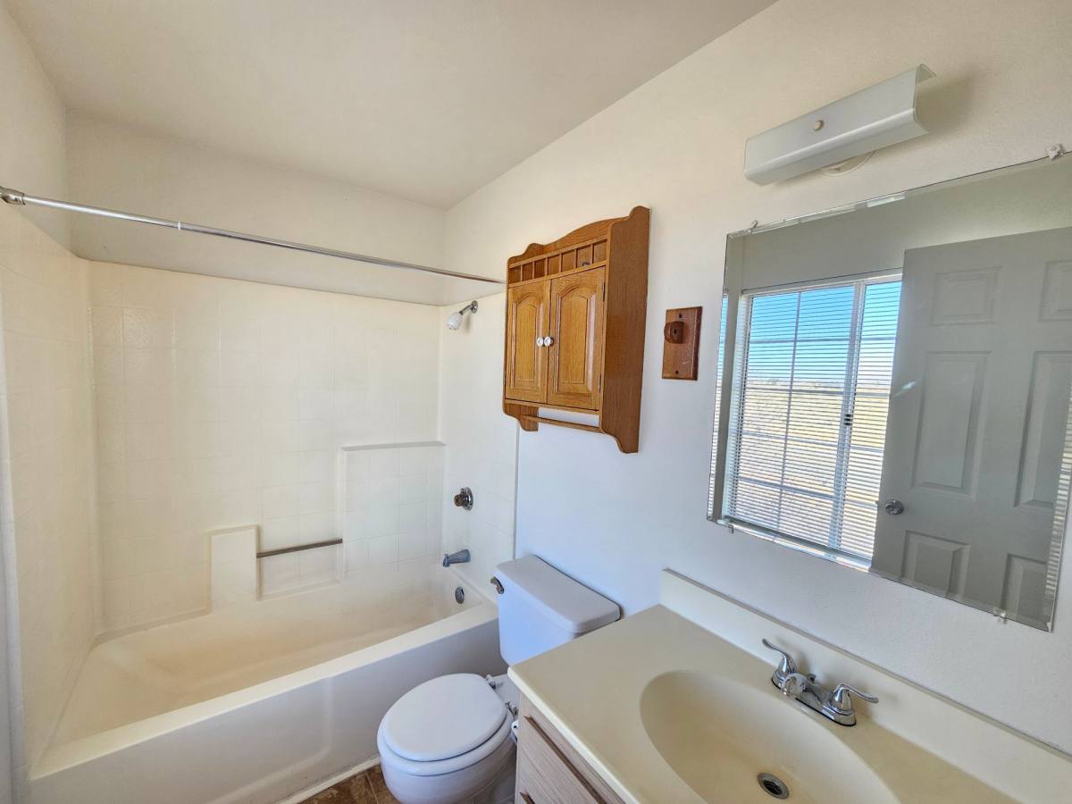 Townhouse for rent at 21411 Hacienda Blvd, California City, CA 93505