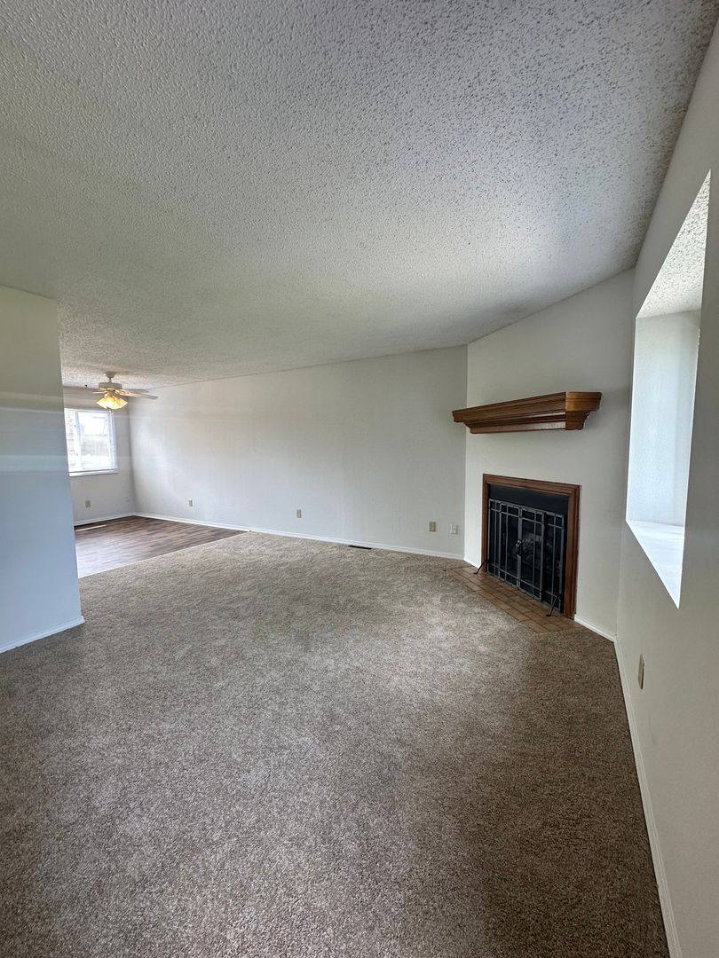 Townhouse for rent at 1707 E Walnut Lawn St, Springfield, MO 65804