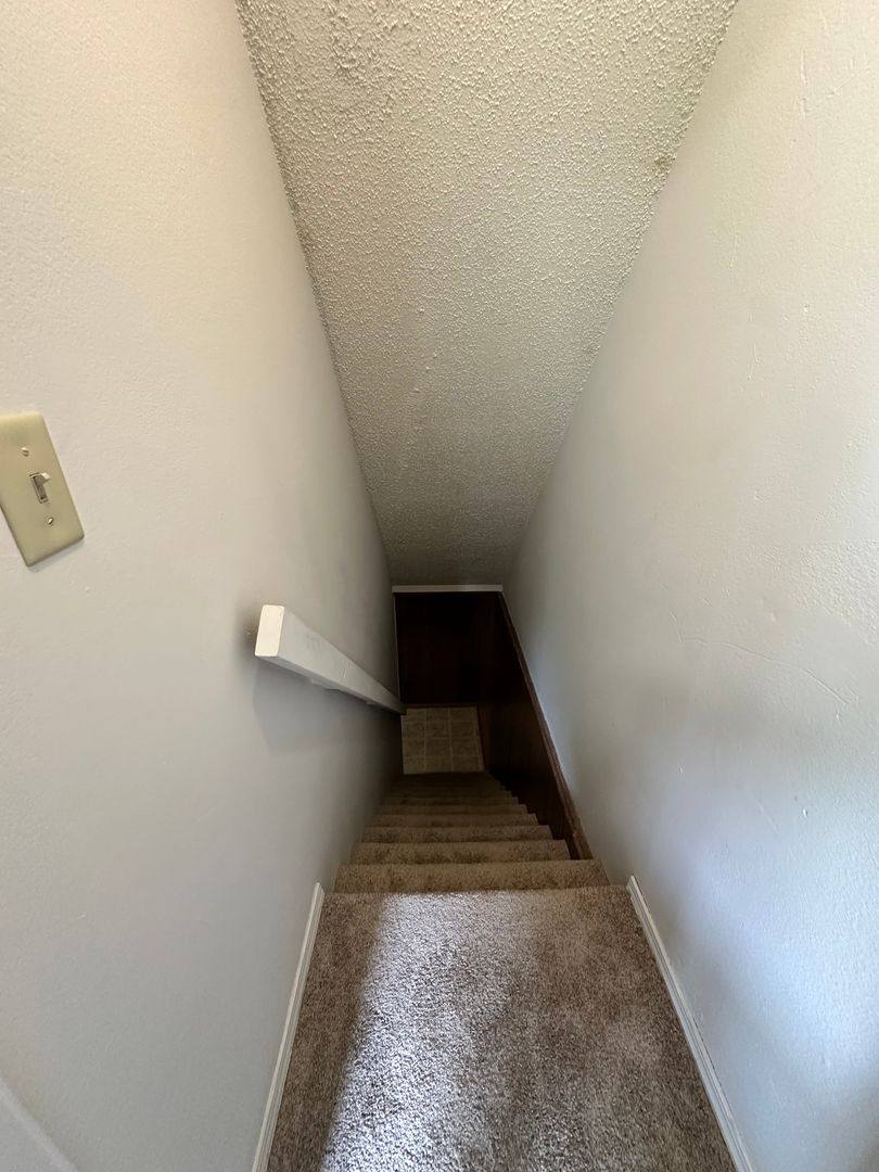 Townhouse for rent at 1707 E Walnut Lawn St, Springfield, MO 65804