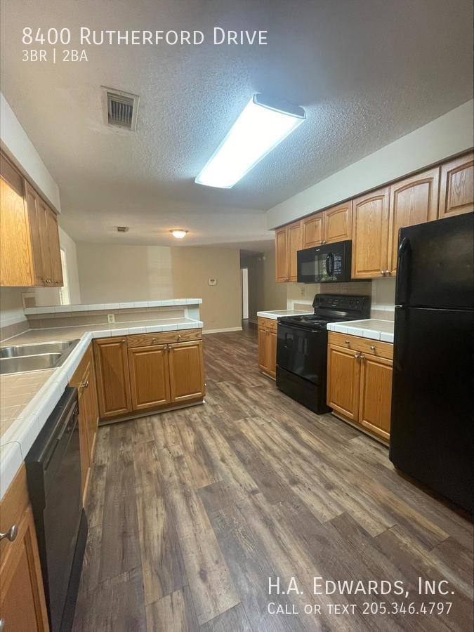 House for rent at 8400 Rutherford Dr, Duncanville, AL 35456