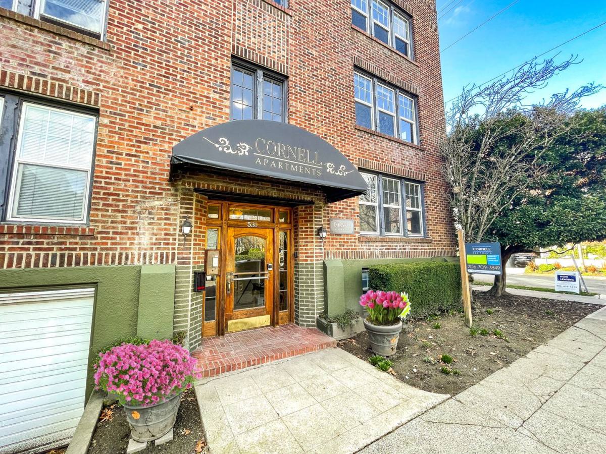 Apartment for rent at 531 Malden Ave E, Seattle, WA 98112