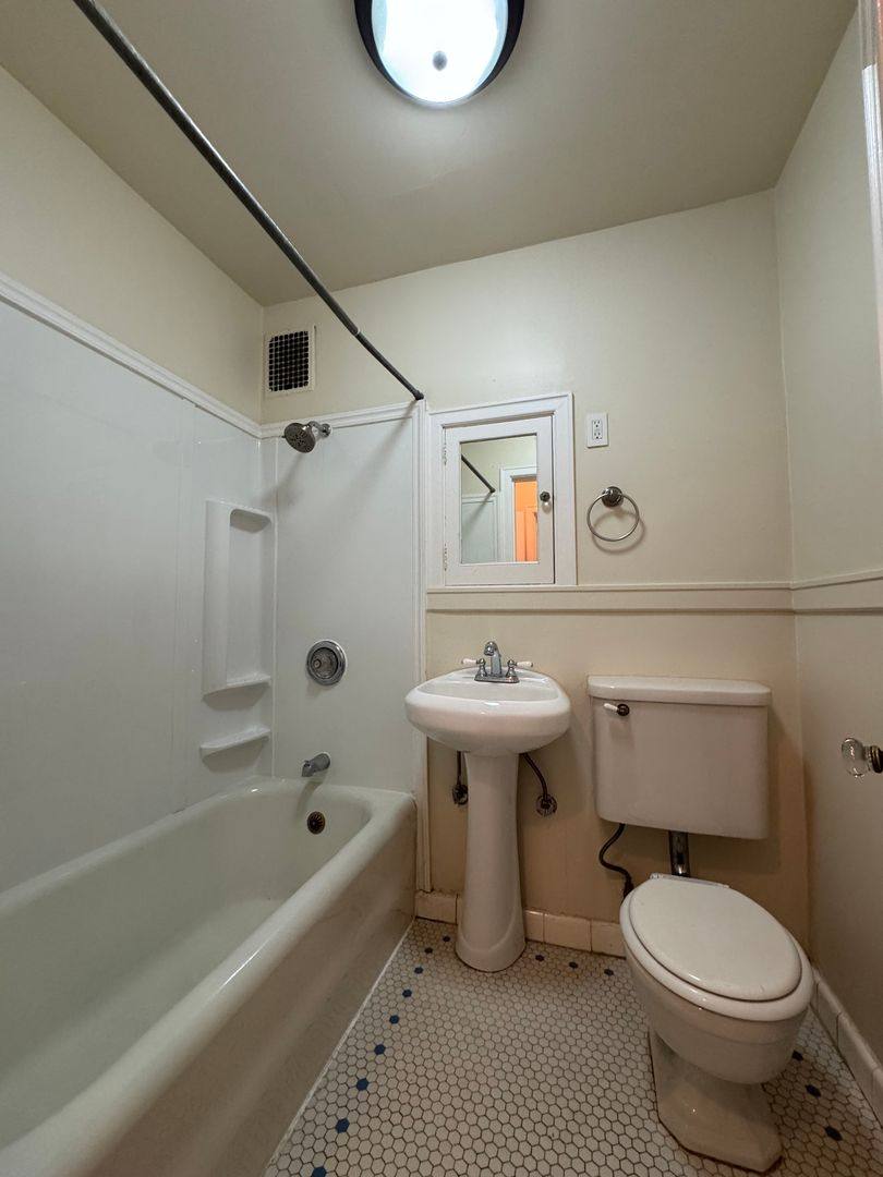 Apartment for rent at 531 Malden Ave E, Seattle, WA 98112