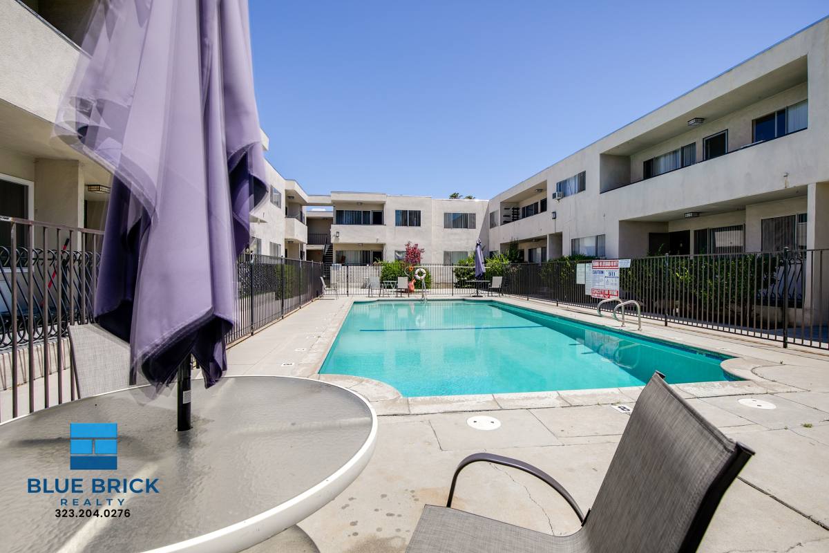 Apartment for rent at 17834 Burbank Blvd #101, Encino, CA 91316