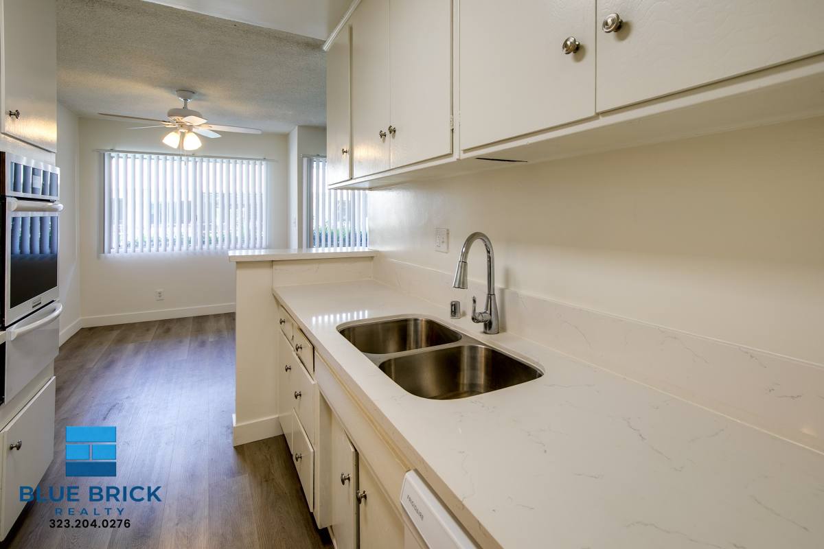 Apartment for rent at 17834 Burbank Blvd #101, Encino, CA 91316