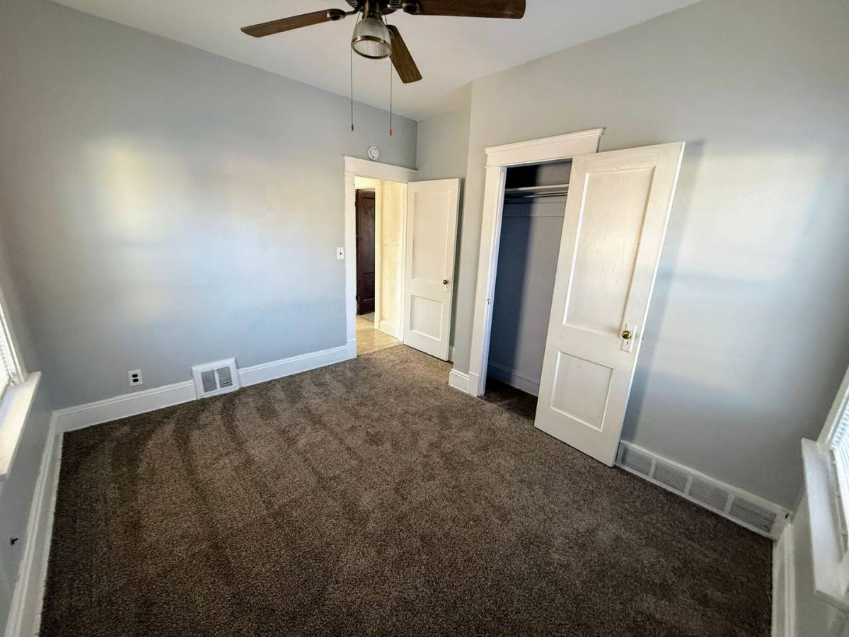 Apartment for rent at 951 Royal Rd, Cleveland, OH 44110