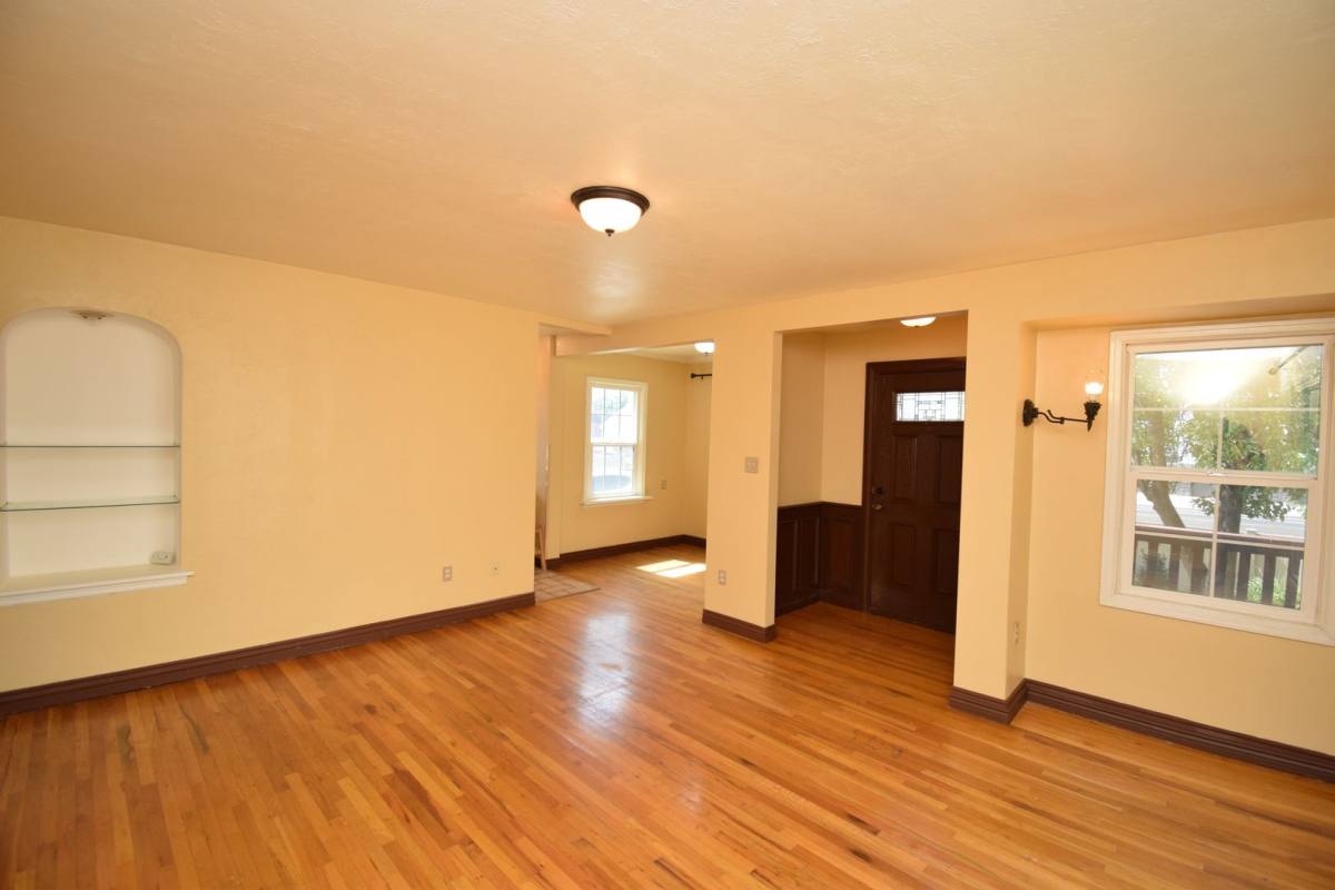 House for rent at 4251 S 900 E, Salt Lake City, UT 84124