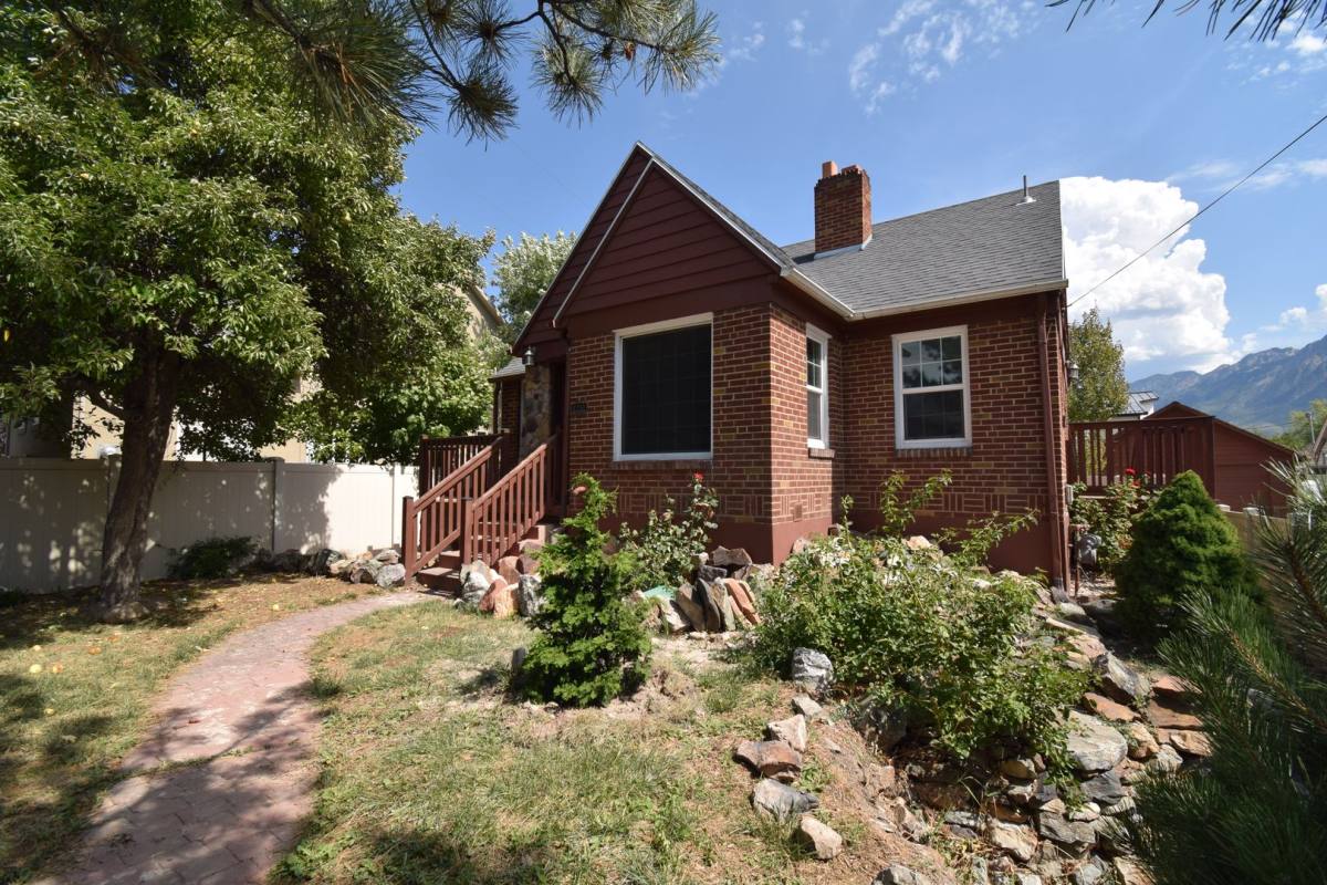 House for rent at 4251 S 900 E, Salt Lake City, UT 84124