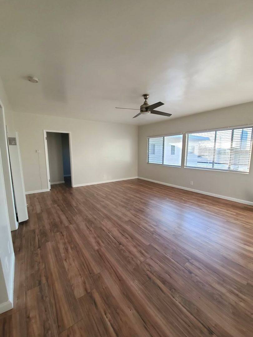 Apartment for rent at 5475 Homeside Ave, Los Angeles, CA 90016