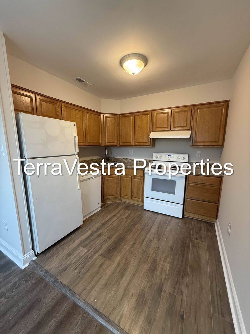 Apartment for rent at 162 Willow Turn, Mount Laurel, NJ 08054