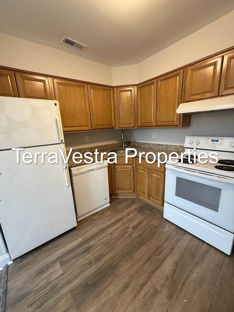 Apartment for rent at 162 Willow Turn, Mount Laurel, NJ 08054