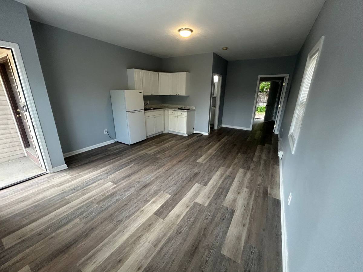 Apartment for rent at 1324-26 E Main St, Columbus, OH 43205