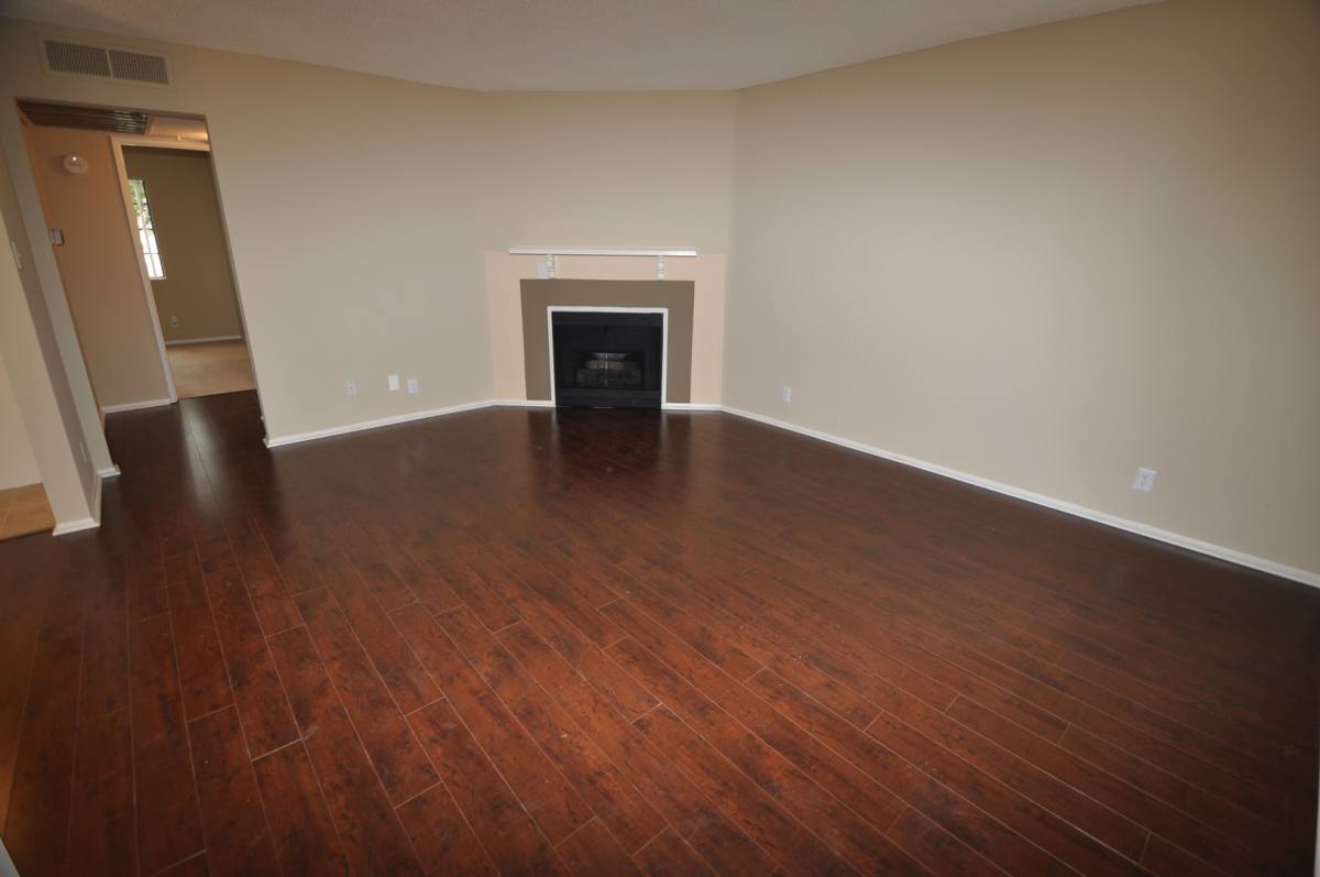 Apartment for rent at 11225 Huston St, North Hollywood, CA 91601