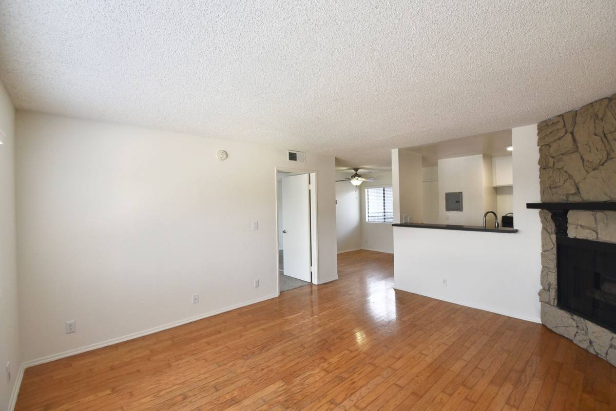 Apartment for rent at 12249 Oxnard St, North Hollywood, CA 91606