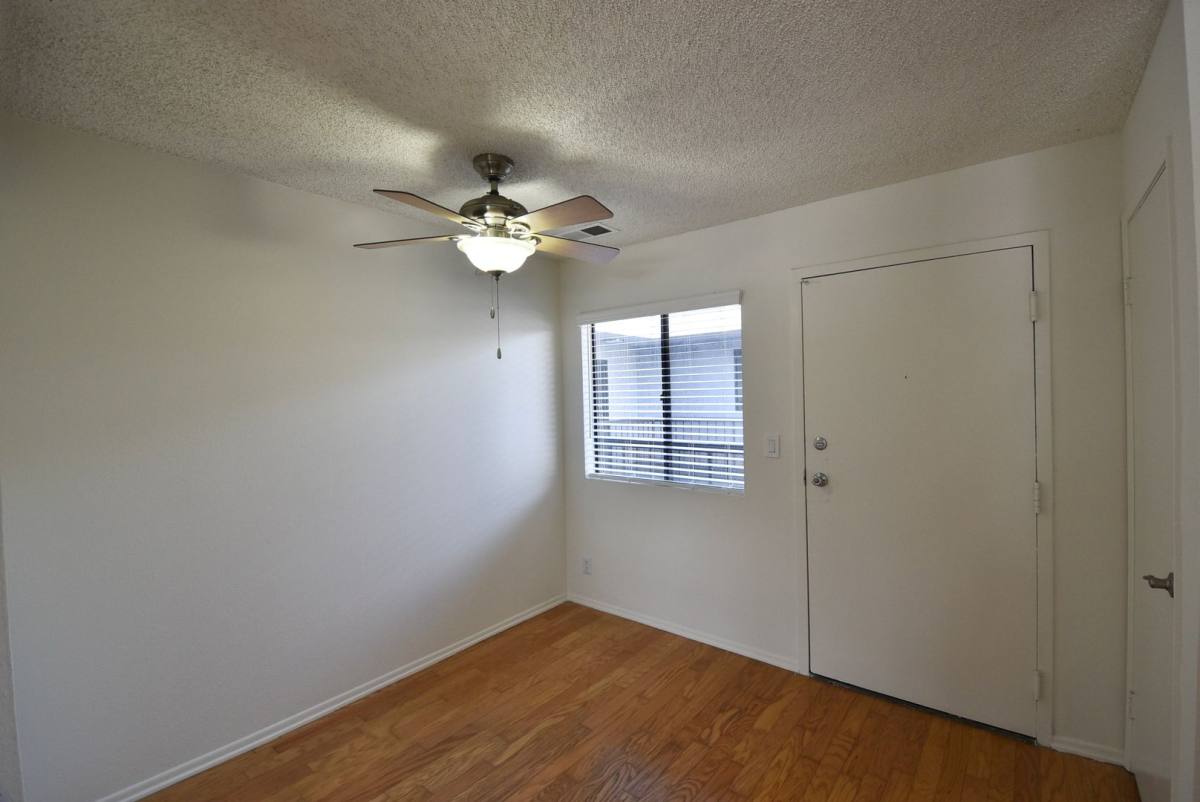 Apartment for rent at 12249 Oxnard St, North Hollywood, CA 91606