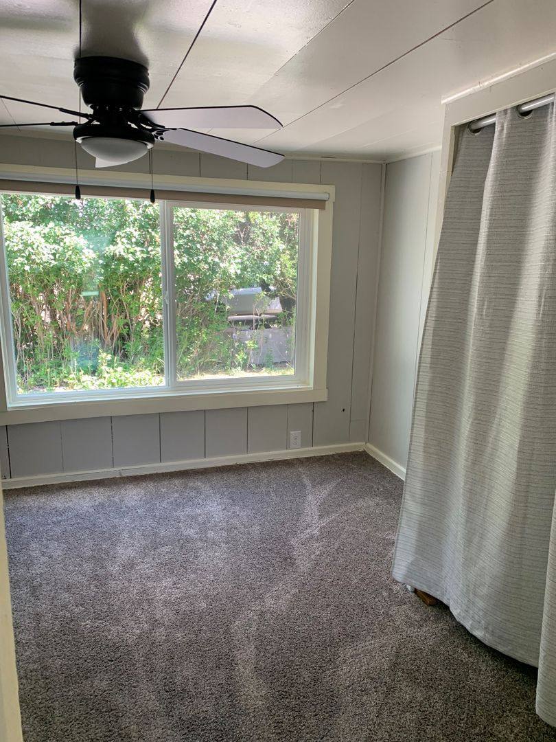 House for rent at 1144 Homedale Rd, Klamath Falls, OR 97603