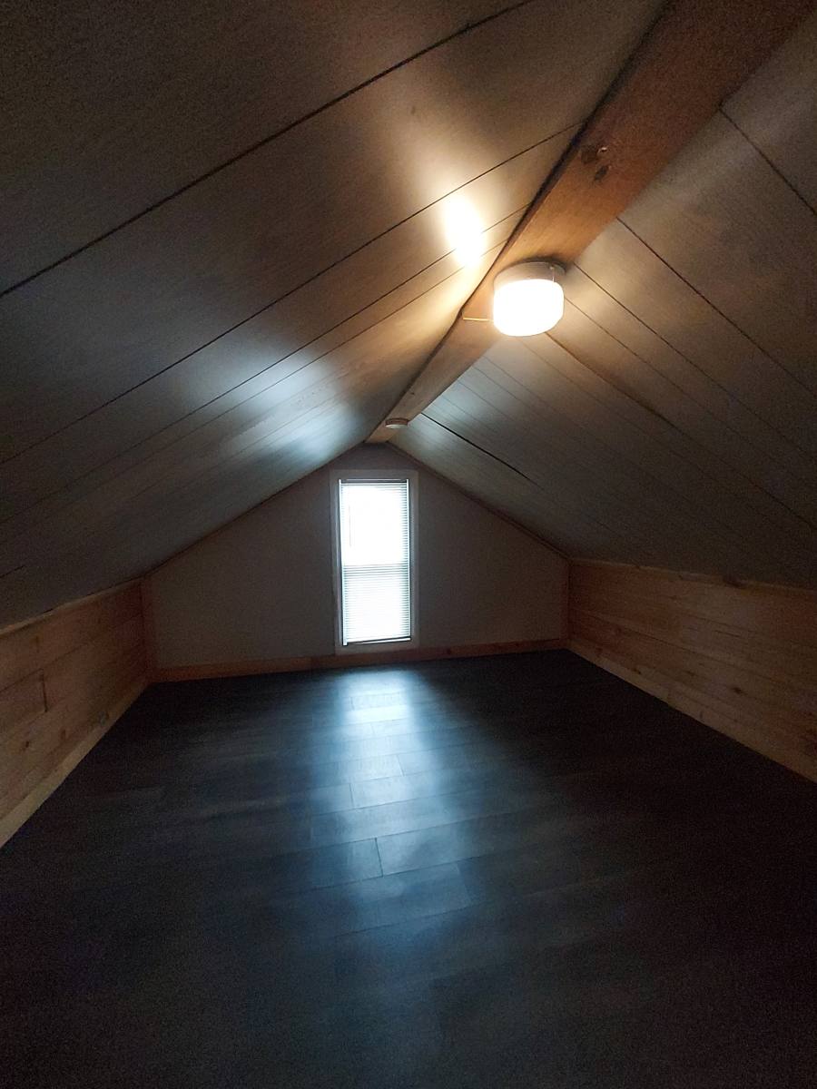 Apartment for rent at 92 1 2 Penney Ave, Newark, OH 43055