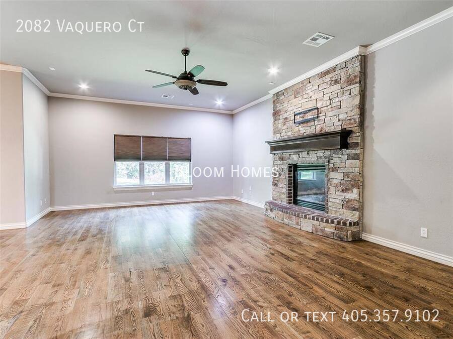 House for rent at 2082 Vaquero Court, Edmond, OK 73034