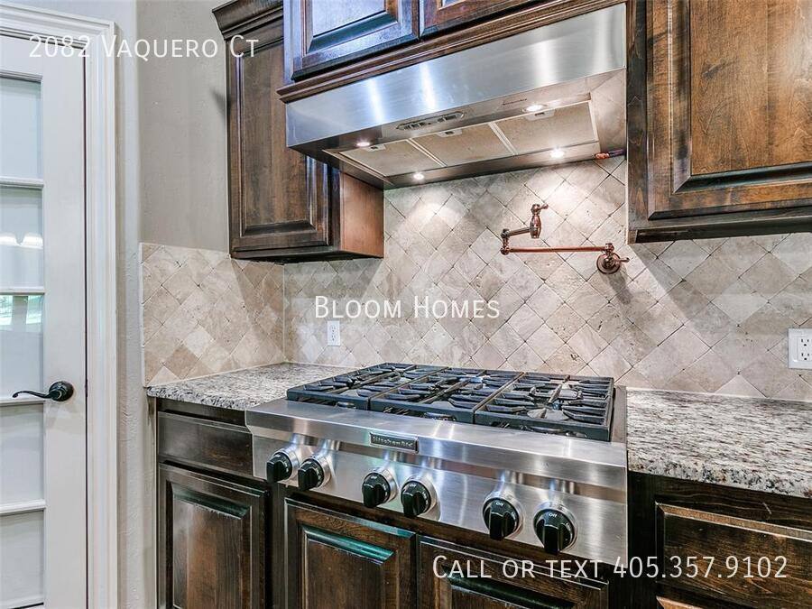 House for rent at 2082 Vaquero Court, Edmond, OK 73034