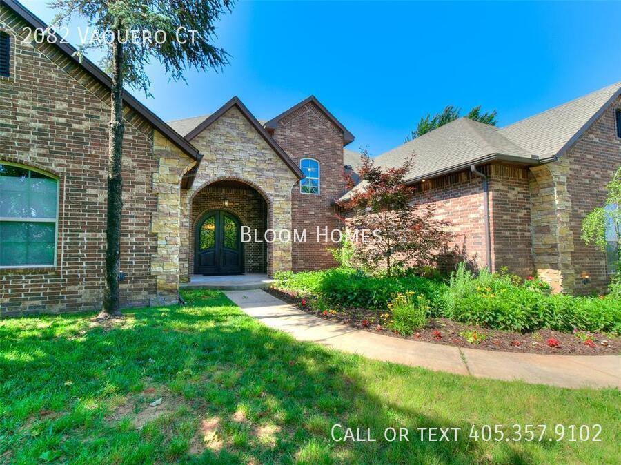 House for rent at 2082 Vaquero Court, Edmond, OK 73034