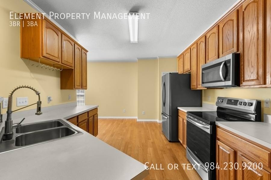 House for rent at 100 Henson Place, Apex, NC 27502