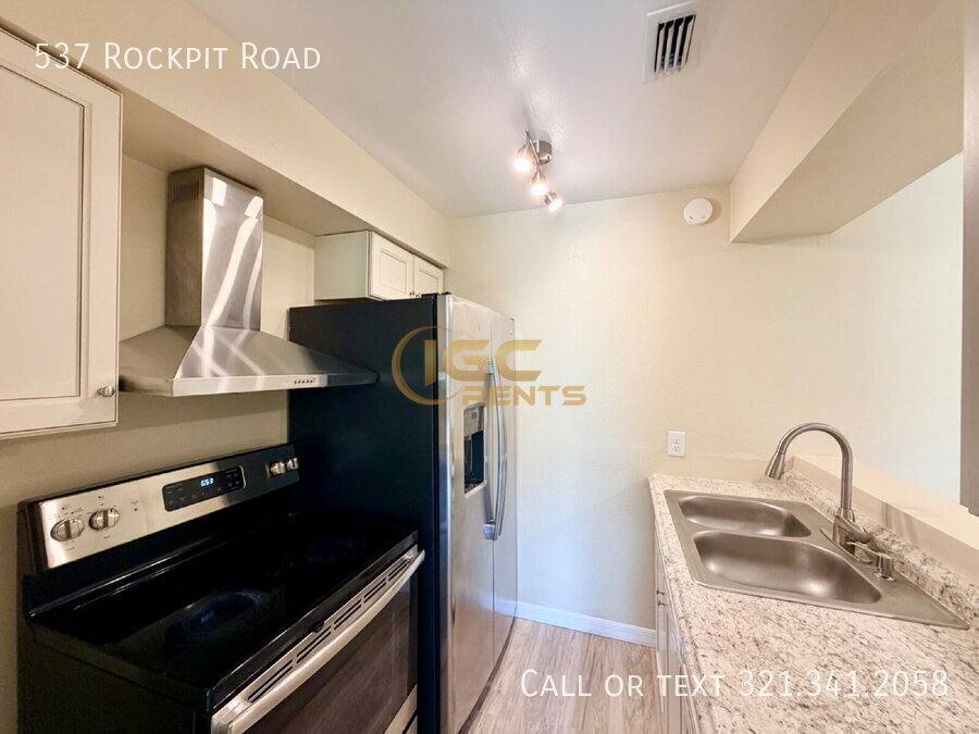 Townhouse for rent at 537 Rockpit Rd, Titusville, FL 32796
