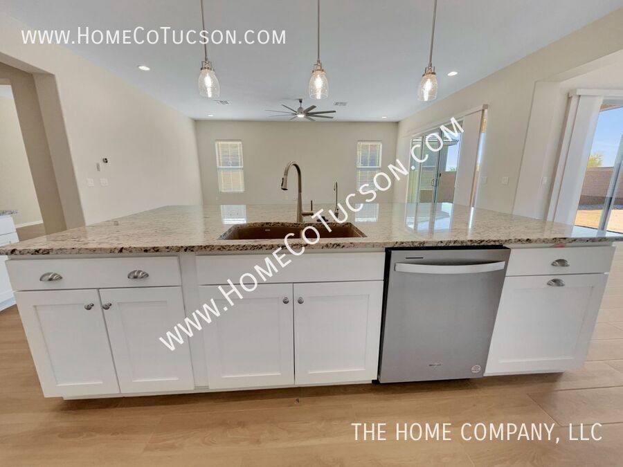 House for rent at 14653 N Saguaro Nest Trail, Marana, AZ 85658
